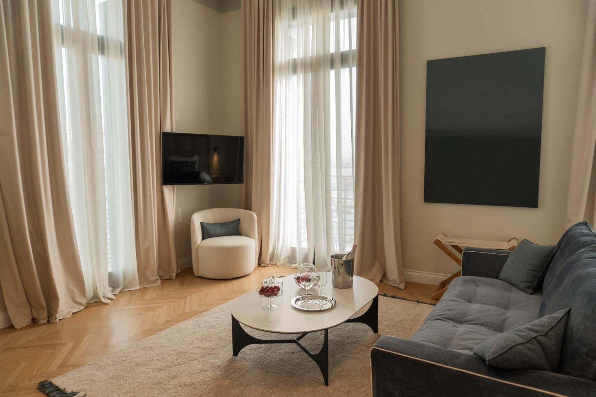 Epicure Suites Kavala Bagian luar foto